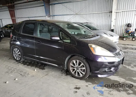 2013 Honda Fit Sport z USA, uszkodzony, nr VIN JHMGE8H54DC010032